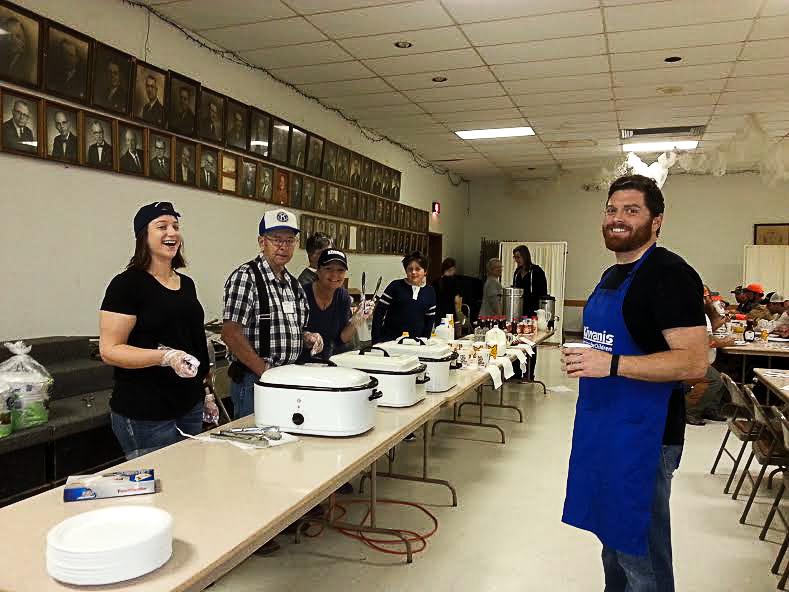 Volunteers+help+out+and+serve+pancakes.+Contributed+photo.