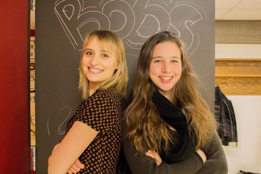 Andrea Baumgartel 19 and LilyRose Weiss 19 sponsored the English SEPCs first pub quiz. Photo by Sarina Lincoln.