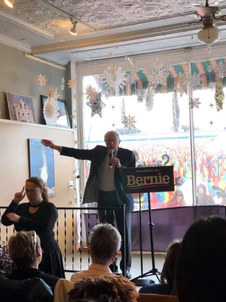 Bernie+Sanders+visits+Grinnell+for+a+pre-caucus+pitch