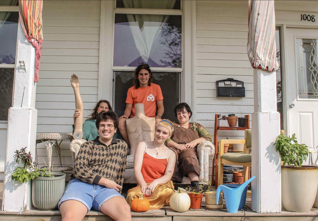 The five friends currently living in 1008 High St. have had their hearts set on this particular house for awhile. From left: Rose Caplan, Evan Hurst, Jacob Molho, Fiona George and Clara Dingle. Photo by Kaya Matsuura. 