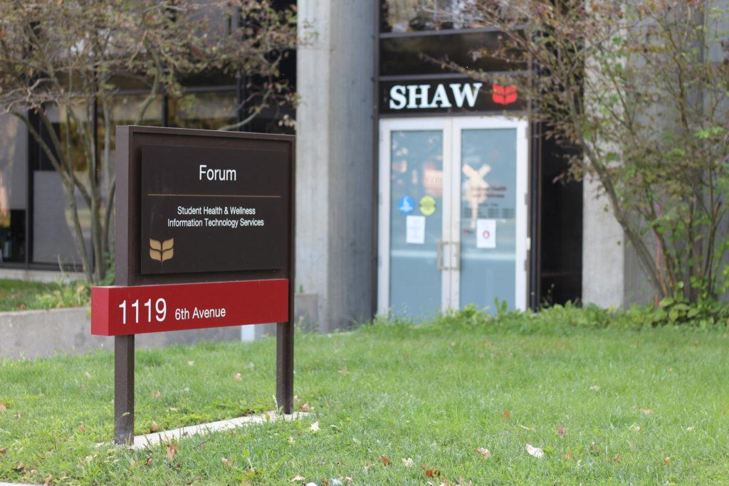 Some students leaving Iowa at the end of Spring 1 suddenly found themselves without regular access to mental health services. Photo by Maddi Shinall.