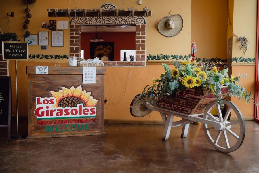 Los+Girasoles+has+been+providing+the+Grinnell+community+with+Tex-Mex+food+since+2017.