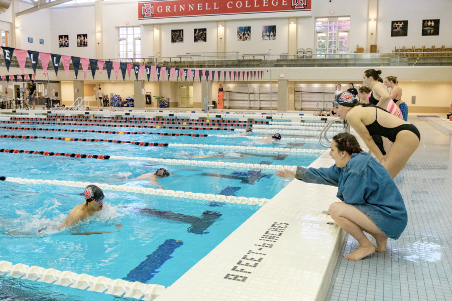 The Grinnell swimming and diving team is eager to start their season. “We are always looking for continual 
improvement,” said Head Coach Erin Hurley.