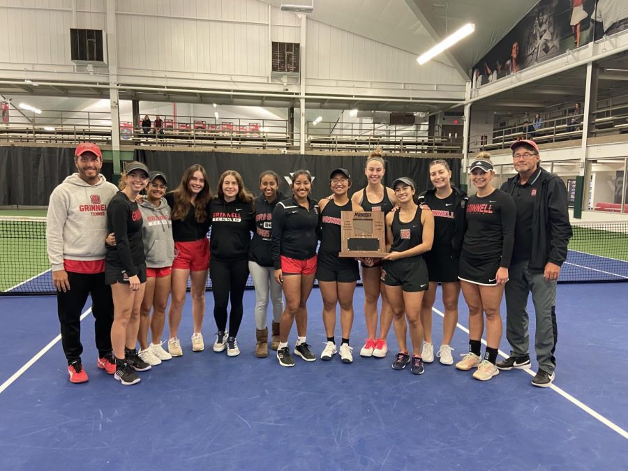 Grinnell’s women’s tennis team enjoyed plenty of success at the Midwest Conference tournament on the weekend on Oct. 14 - Oct. 16. The team won eight of nine flight titles, while Coach Zack Hasenyager and Utsah Kalra `25 took home individual honors.