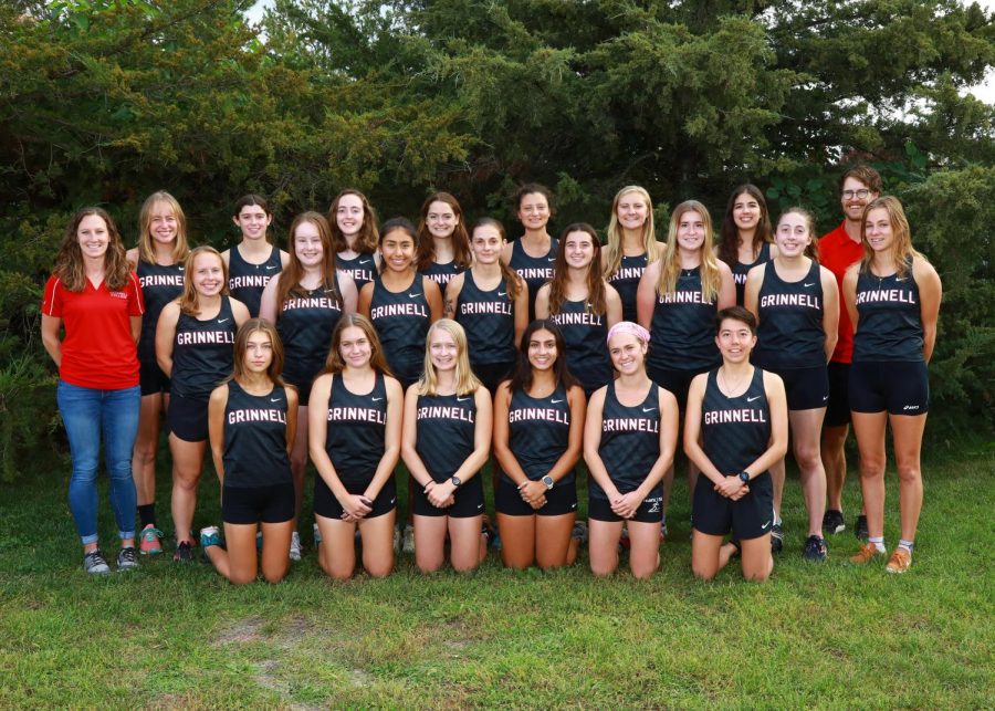 The women’s cross country (above) and men’s cross country (not pictured)
both continued their decade-long streak earning All-Academic Honors from the United States Track & Field and Cross Country Coaches Association.