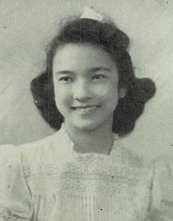 Barbara Takahashi `42 was one of the first three Japanese-American students to arrive on Grinnell's campus near the beginning of WWII.