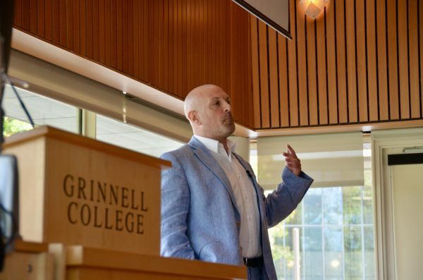 Paul speaks to a crowd of 100 at Grinnell College in his first public event post resignation on Nov. 7, 2023.