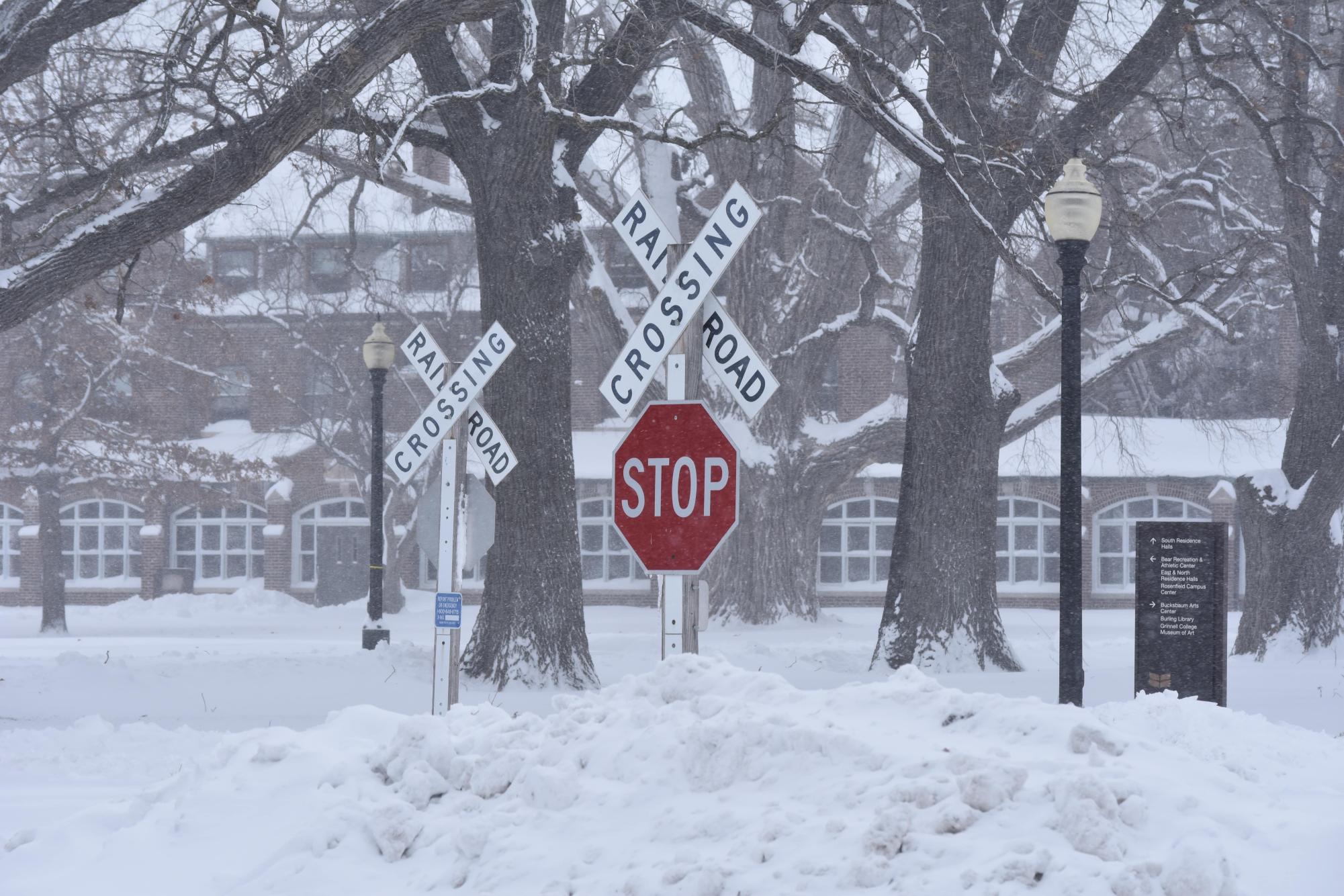 Grinnell College was enveloped in a thick layer of snow as consecutive snowstorms brought more than twelve inches of snow.