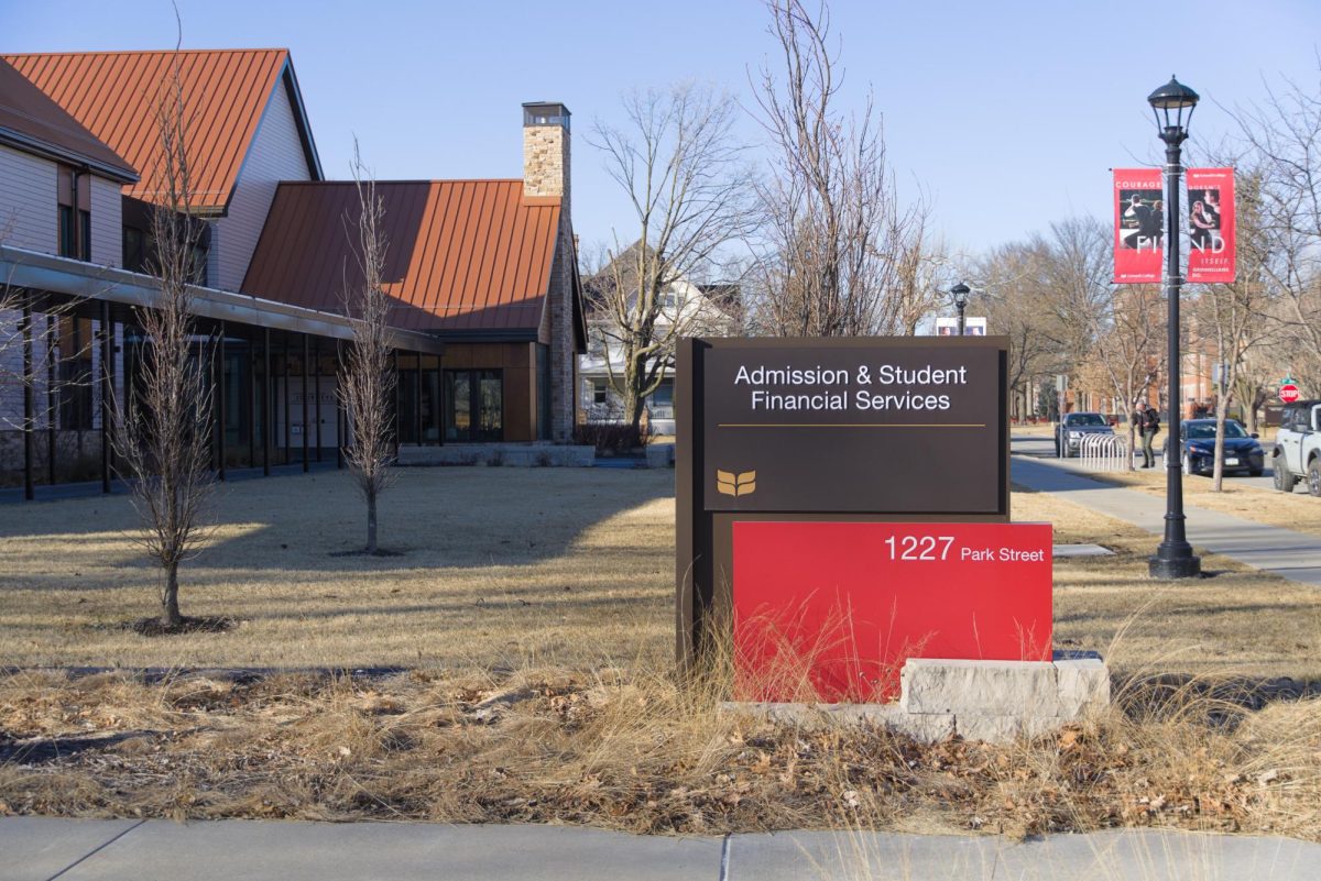 Picture outside of Grinnell College Office of Admission.
