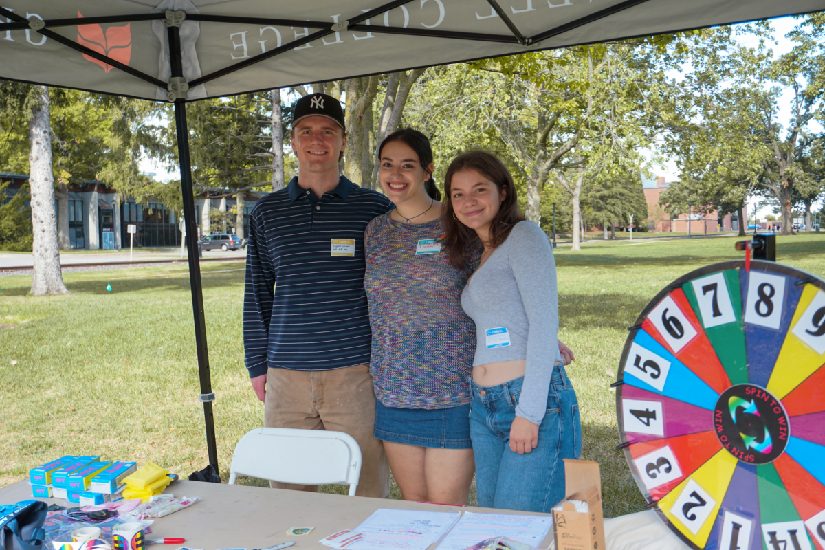 Students for Reproductive Justice promote safe sex and consent on 10/10